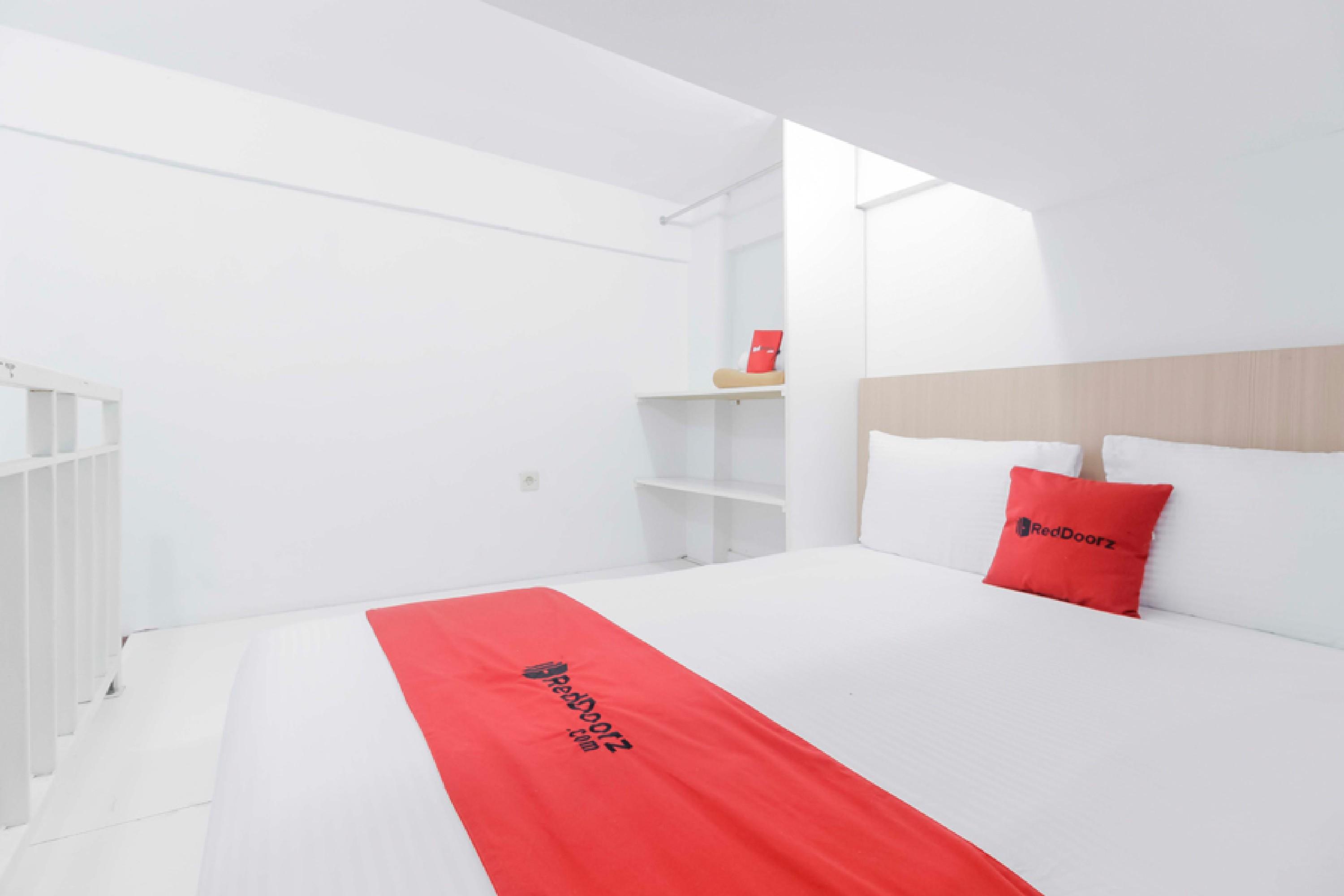 เรดดอร์วซ เนียร์ ฮายัม วูรุก Hotel จาการ์ตา ภายนอก รูปภาพ